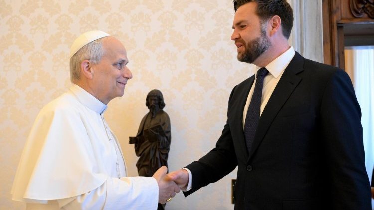 Pope Leo XIV shakes hands with US Vice President Vance
